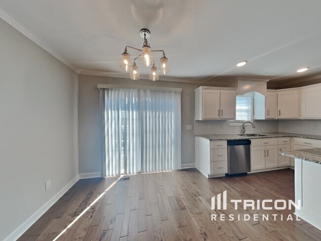 Foto del edificio - 704 Persimmon Pl