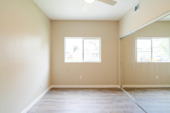 Building Photo - 4929 College Ave