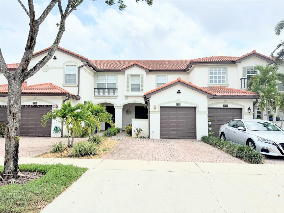 9738 Darlington Pl, Cooper City, FL 33328 Townhome Rentals in Cooper