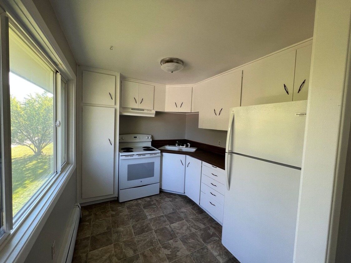 Primary Photo - Moose Haus Apartments
