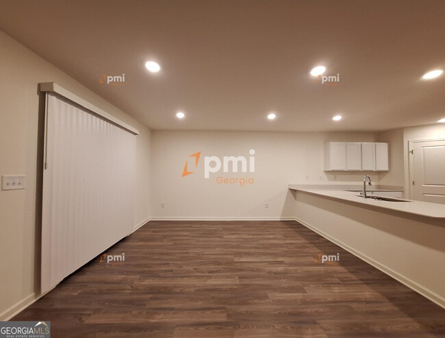 Building Photo - 514 Liberty Hall Dr