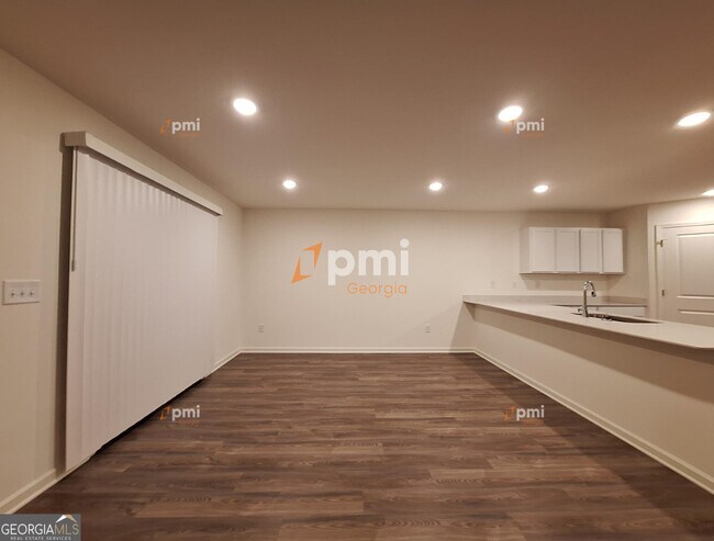 Foto del edificio - 514 Liberty Hall Dr