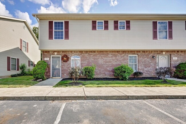 Building Photo - 3499 S Oaklawn Cir