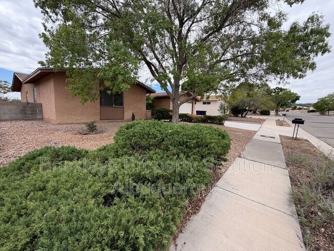 Building Photo - 5812 Brahma Dr NW