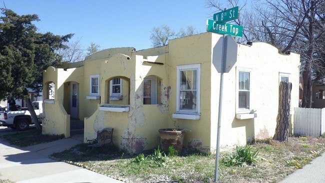 Building Photo - Creek Top Cottages