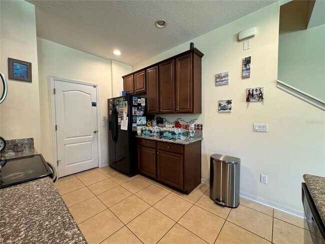 Foto del edificio - 1548 Purple Plum Ln