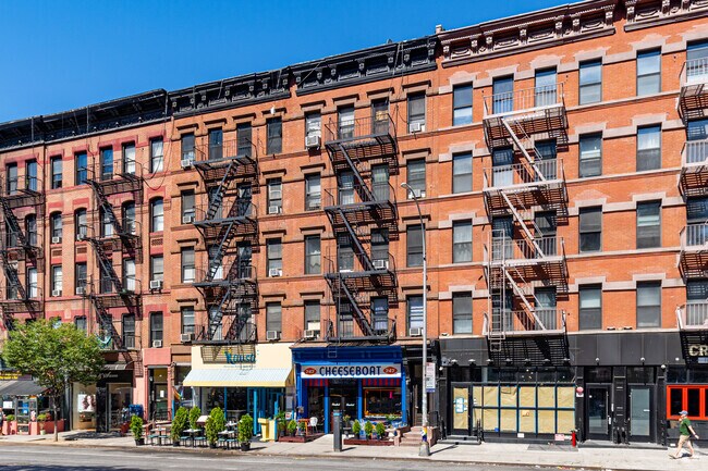 Foto del edificio - 747 Ninth Ave