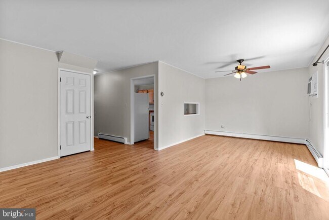 Foto del edificio - 18 Hilltop Rd