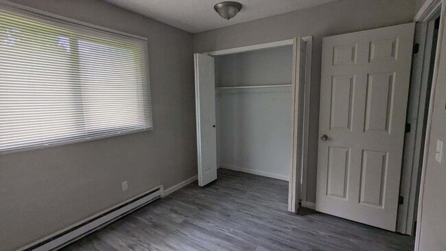 Building Photo - Charming 2-Bedroom Home in Louiseville, Ohio!
