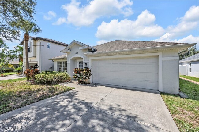 Building Photo - 15015 Savannah Dr