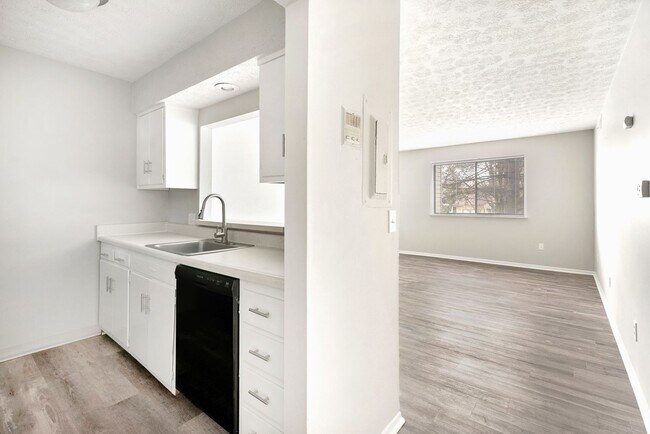 Interior Photo - Kings Highlands