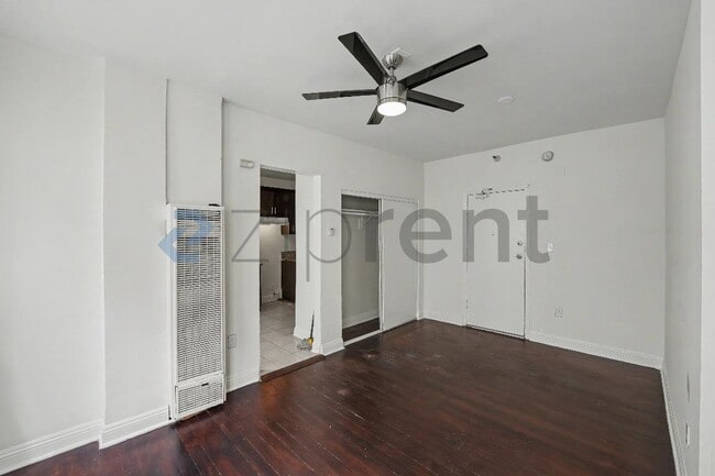 Building Photo - Unit 12
