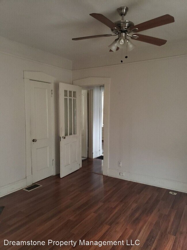 Foto del edificio - 2 br, 1 bath House - 406 Mathewson Place SW