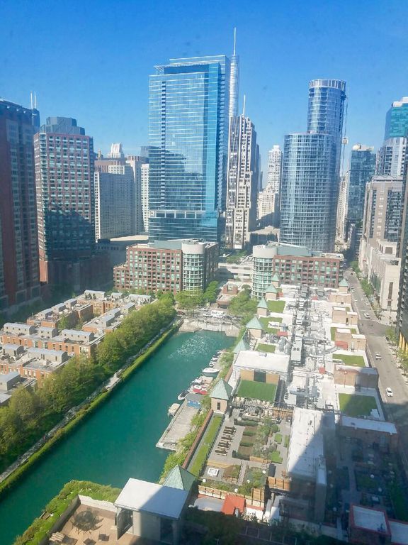 Foto del edificio - 474 Lake Shore N Dr