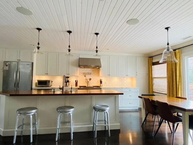 Foto del edificio - 1830 Thames St