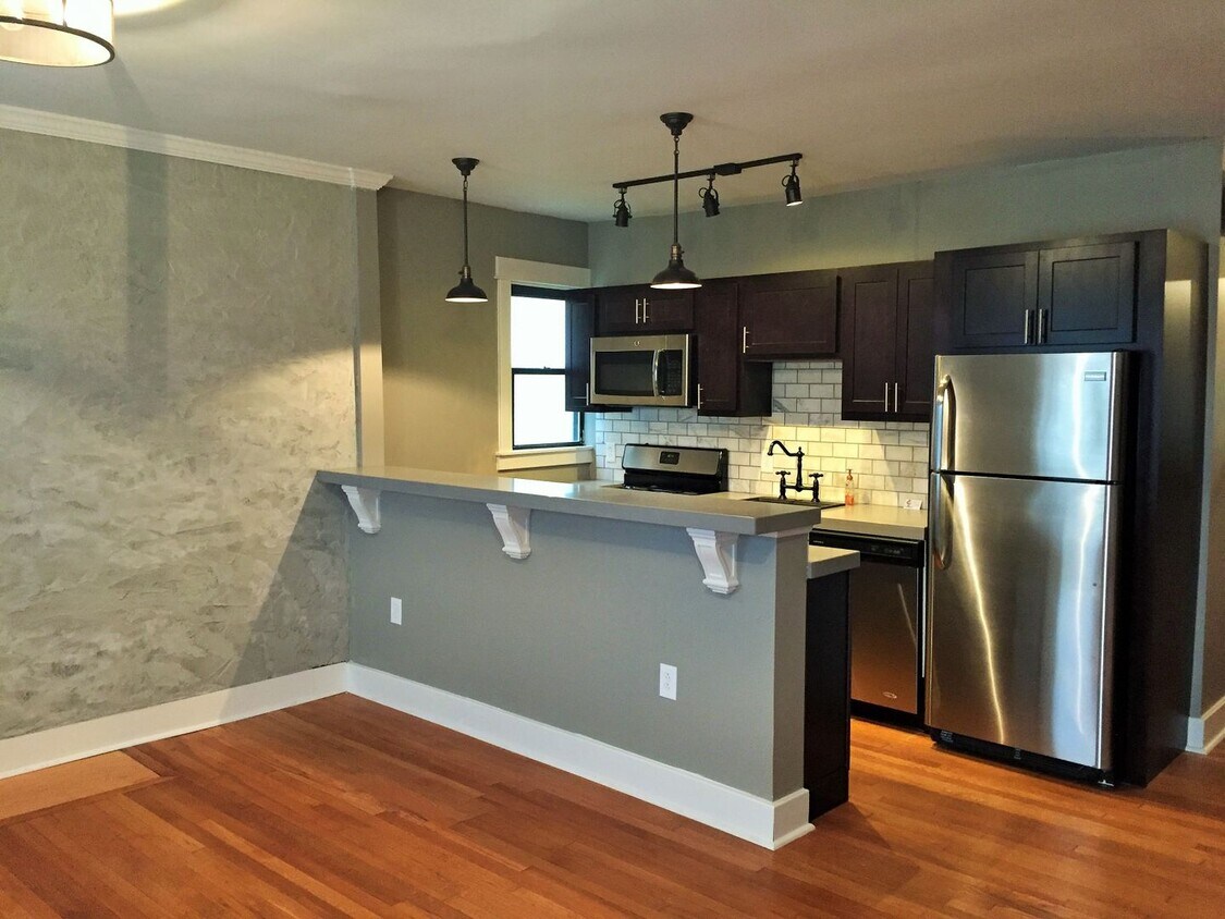 Foto principal - 5612 Beacon St