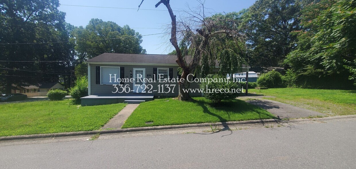 Foto principal - 1500 Montague St