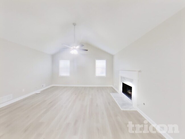 Foto del edificio - 2407 Windridge Dr NE