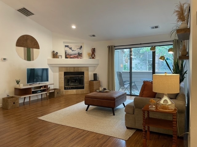 Primary Photo - 7414 S Alkire St