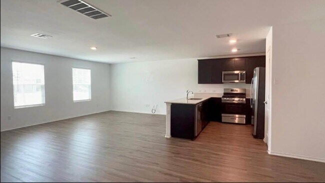 Foto del edificio - 343 Mica Trl