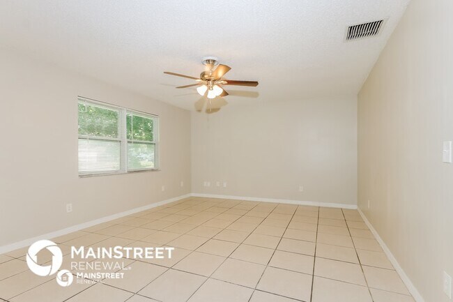 Foto del edificio - 6802 Santa Clara Blvd