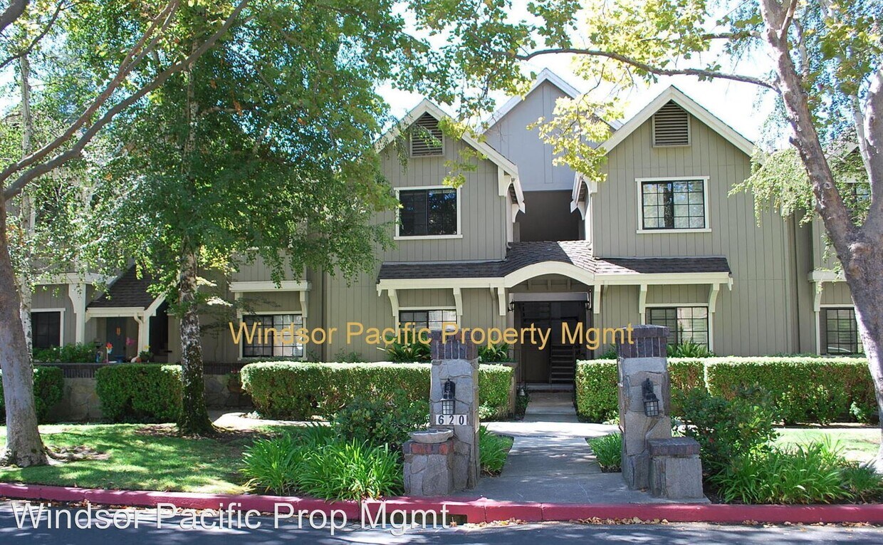 Primary Photo - 620 Canyon Woods Ct