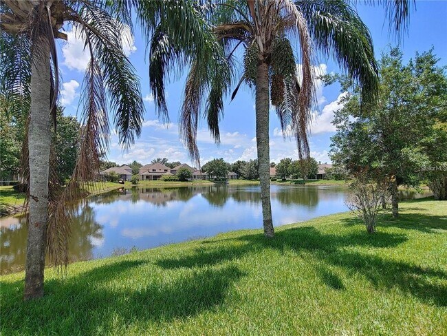 Foto del edificio - 10215 Evergreen Hill Dr