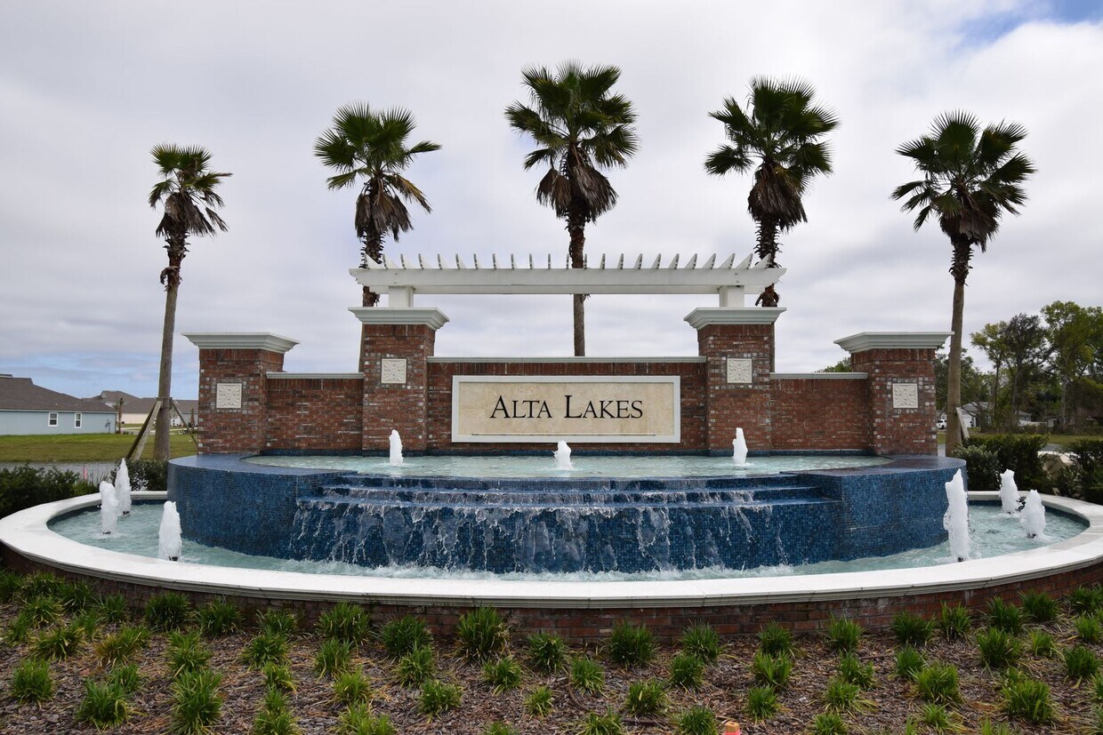 Primary Photo - 5/3 fully fenced at Alta Lakes Community-