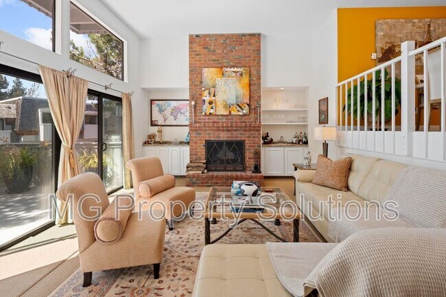 Building Photo - 37 Greenside Way