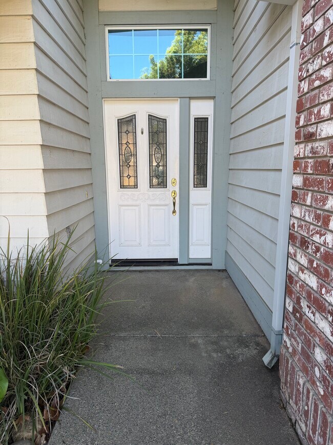 Foto del edificio - 4933 Charter Rd