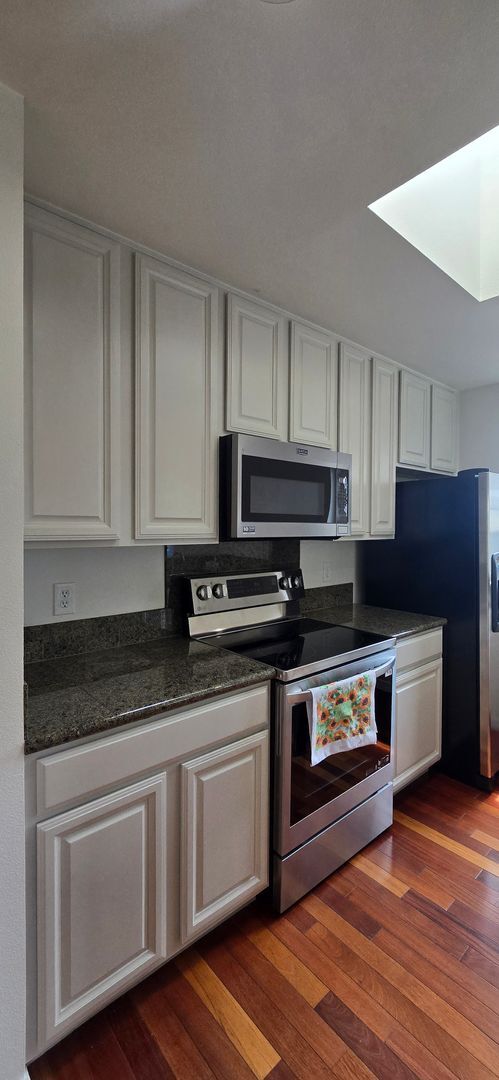 Foto del edificio - 229 East First St. #3, Port Angeles, WA 98...