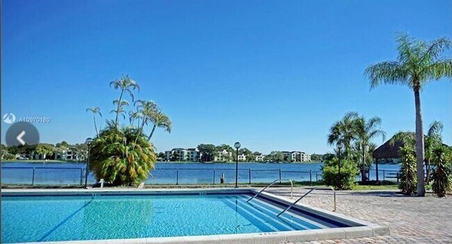 Foto del edificio - 208 Lake Pointe Dr