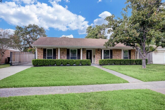 Foto del edificio - 9326 Meadowcroft Dr
