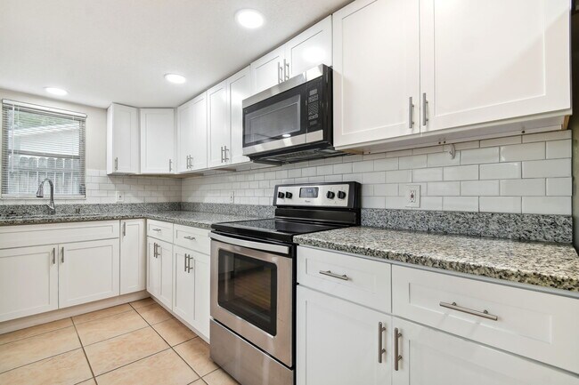 Foto del edificio - 4818 Dogwood St