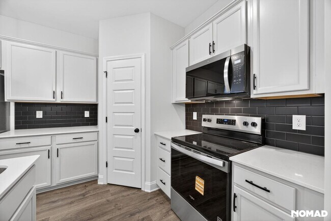 Building Photo - 87 Goldenrod Lp