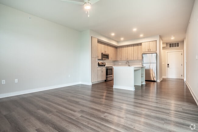 1 habitación, 1 baño - 832 pies cuadrados - Sala de estar - Heyday Sun Prairie