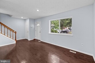 Building Photo - 12000 Hallandale Ter