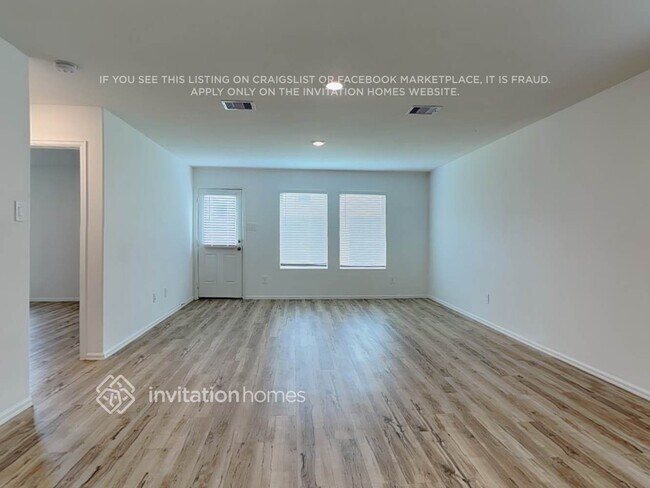 Building Photo - 18714 Mercer Fls Dr