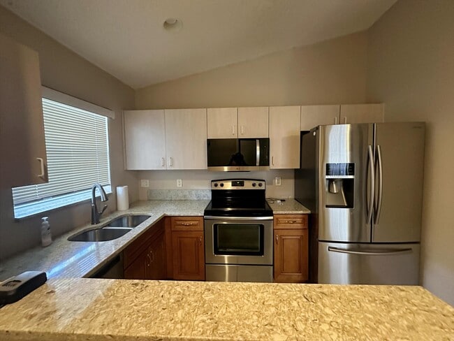 Foto del edificio - 300 NE 42nd St