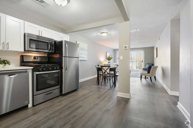 Newly Updated Kitchens - 4117 The Flats