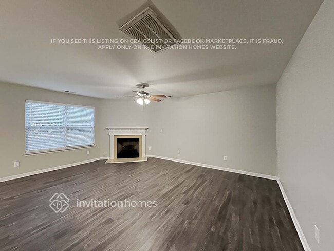 Building Photo - 1215 Pinehaven Ct