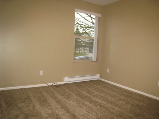 Building Photo - Bright & Updated 1-Bedroom, 1-Bath Unit with Modern Finishes