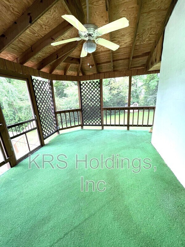 Building Photo - 1723 Merryhill Pl