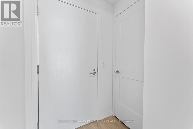 Building Photo - 28 Widmer St