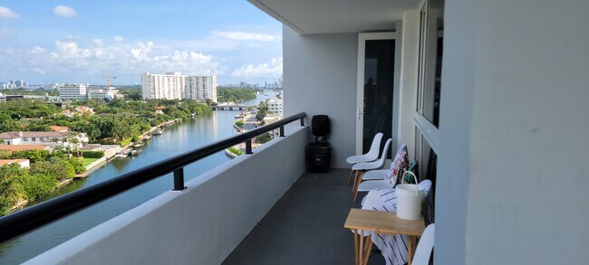 Building Photo - 3200 Collins Ave