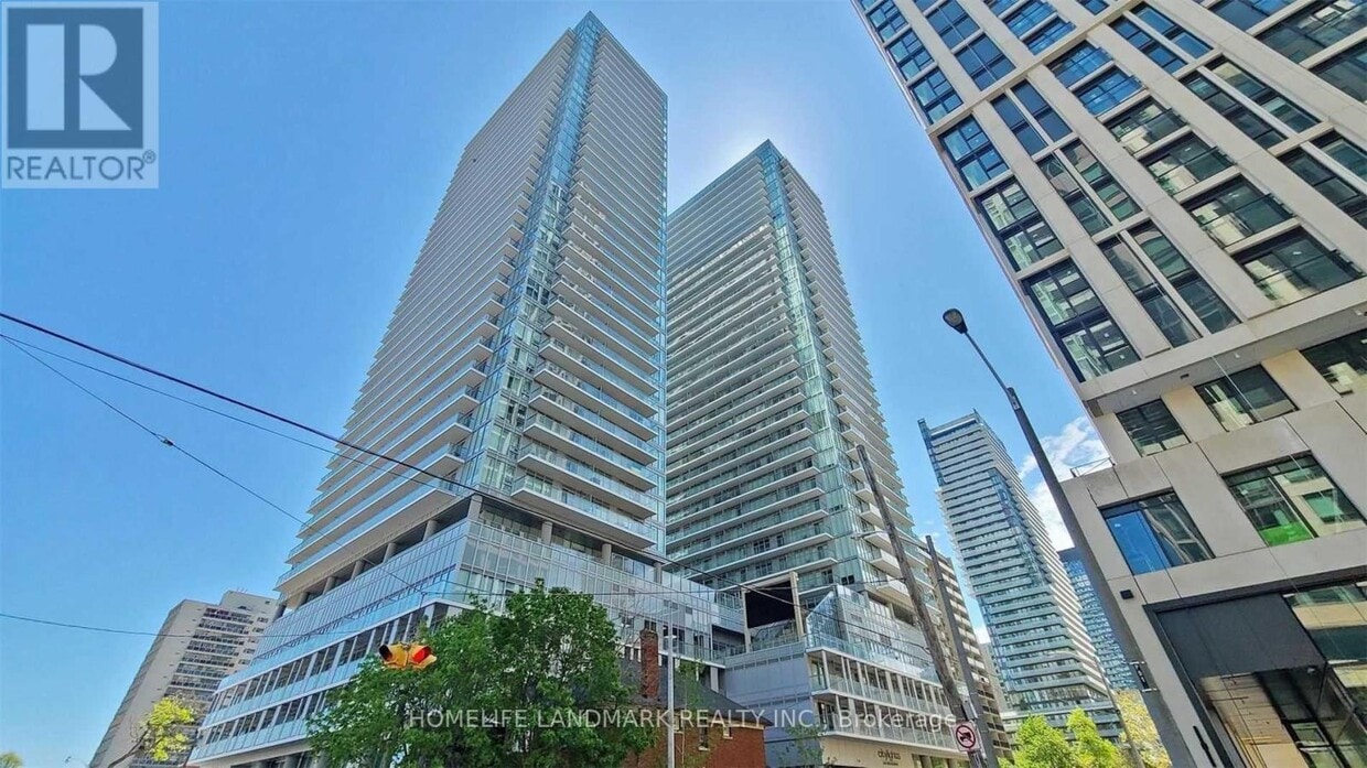 Photo principale - 195-1195 Redpath Ave
