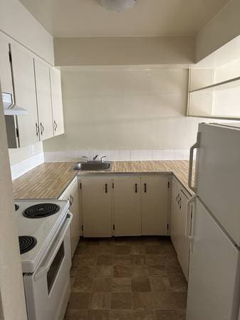 Primary Photo - 426 10th St