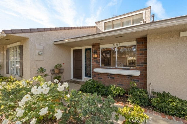 Building Photo - 17301 Peach