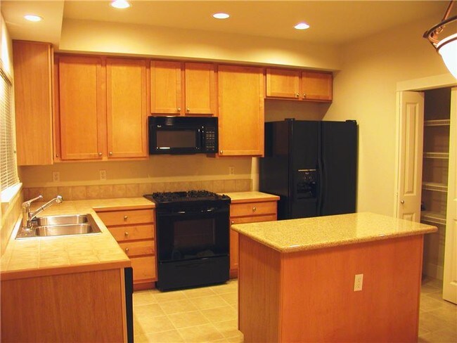 Foto del edificio - 5597 Lakemont Blvd SE