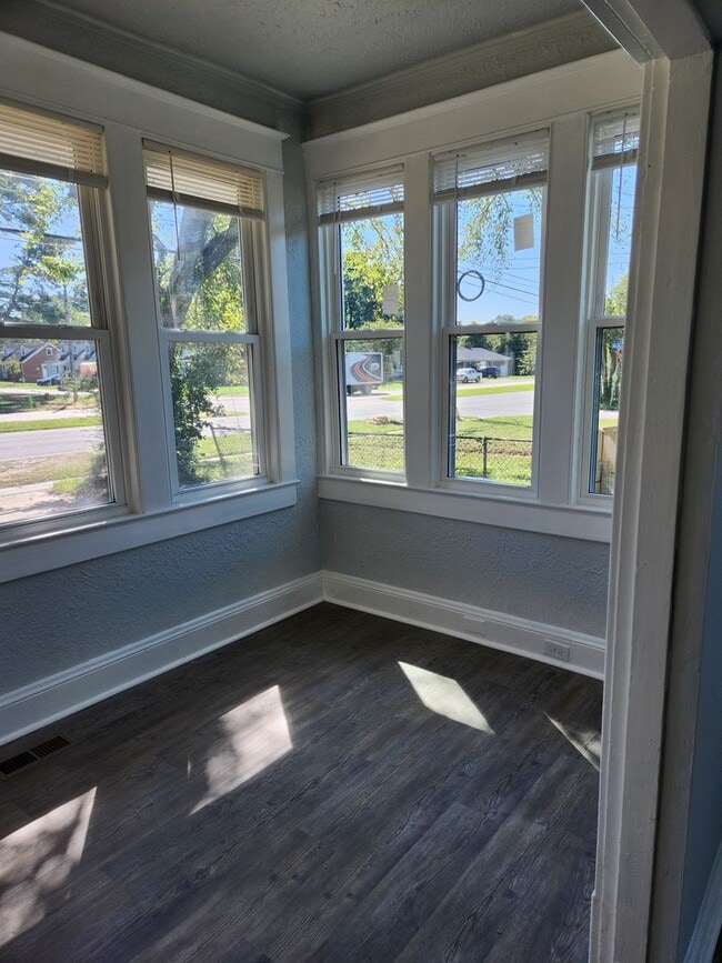Building Photo - FOR RENT - NORFOLK 4BDRM / 2 BATH